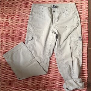 Kuhl women roll up hiking pants